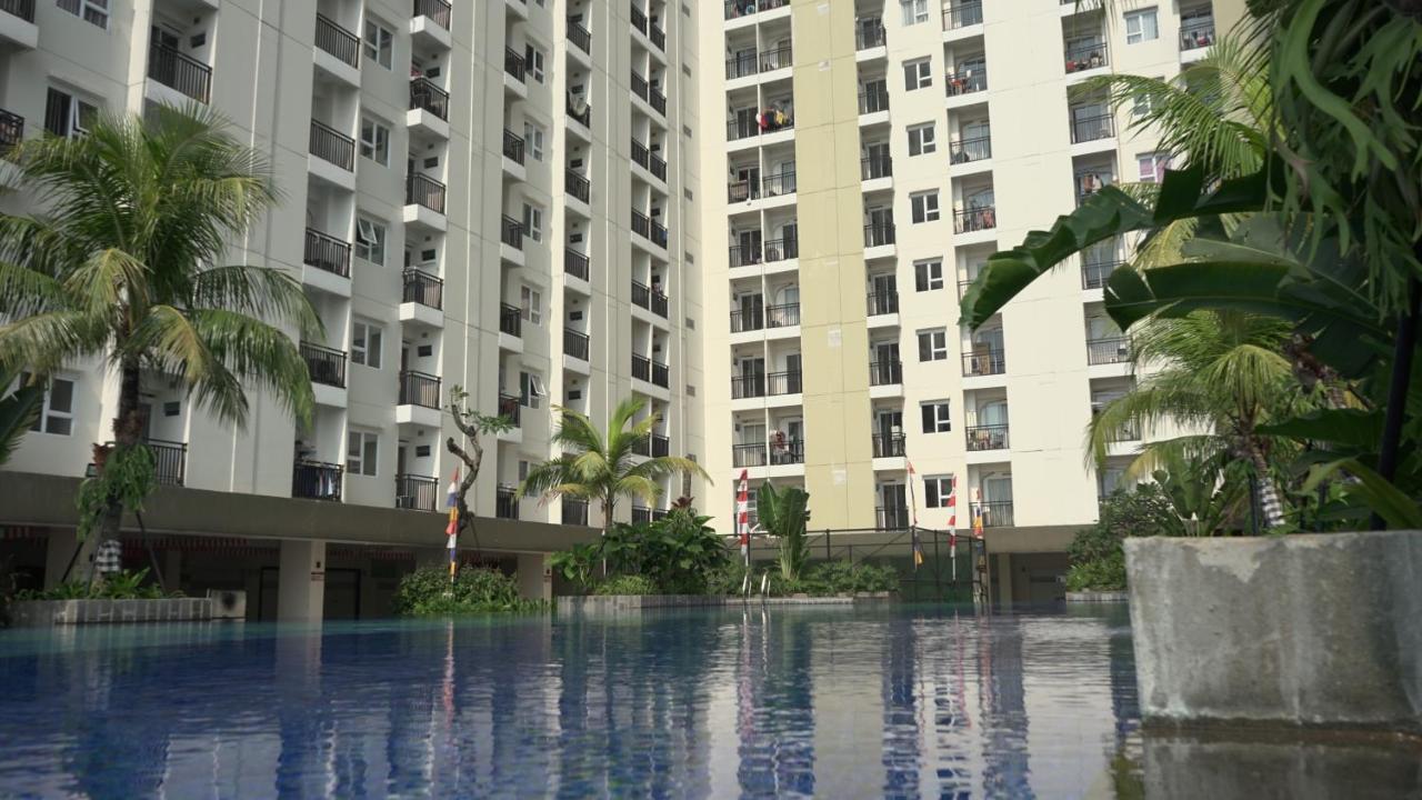 דפוק Apartment Cinere Resort Just Sleep & Cozy מראה חיצוני תמונה